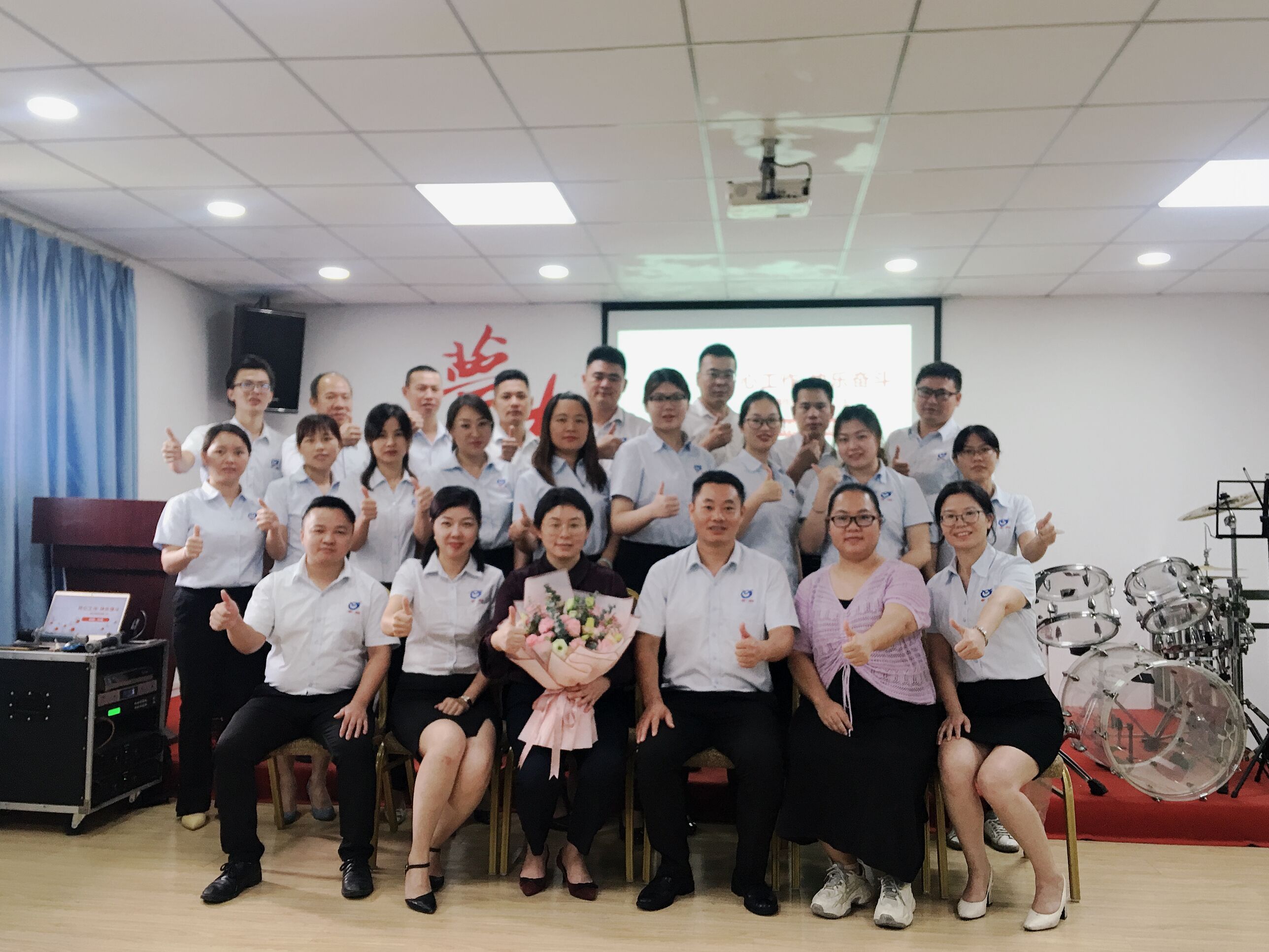 http://www.jujiaopai.com/
