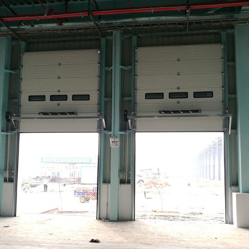 福建工業滑升門